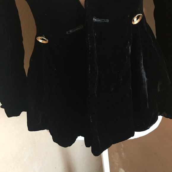 Black velvet blazer - Picture 2 of 2